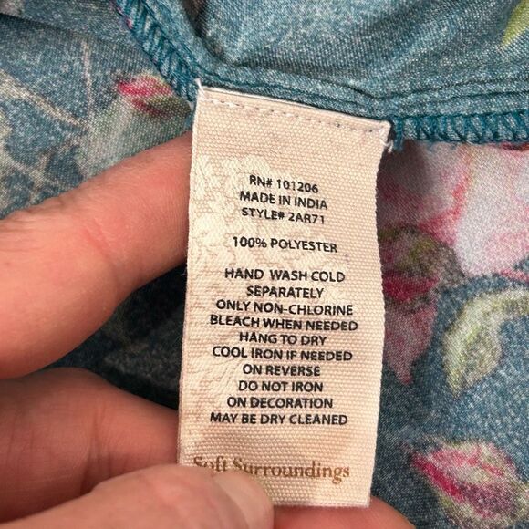 Soft Surroundings Velvet Floral Blouse Top Womens Medium Blue Button Down Shirt - Picture 11 of 15